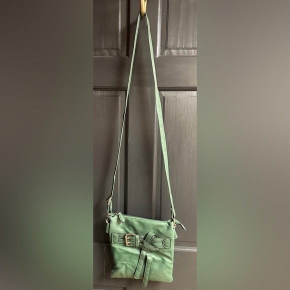Black Rivet Handbags - Black Rivet Green Faux Leather Crossbody Purse Multiple Sections 9”x10”x1.5”